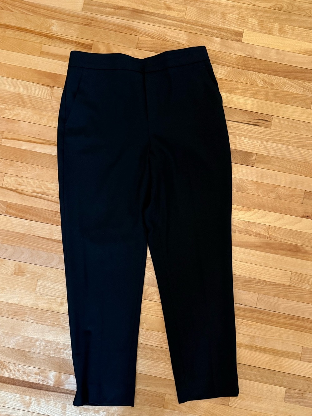 Banana Republic cropped dress pant. Black Size 8
